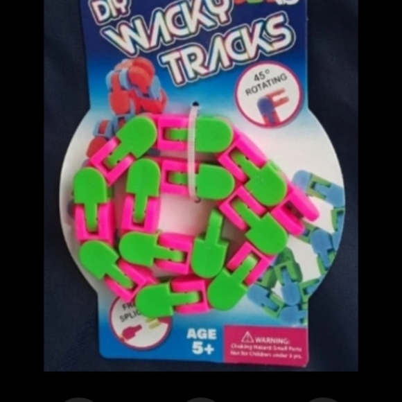 Set of 6 Wacky Tracks Fidget Toy Bundle + Stretch Armstrong - Picture 5 of 7